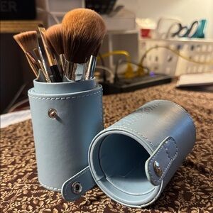 Sigma Beauty Brush CupHolder Sky Blue Embossed Travel Case Sturdy Snaps Together